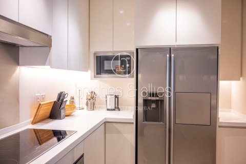 Apartment in The Hills, Dubai 3 bedrooms, 171.2 sq.m. № 20989 - photo 4