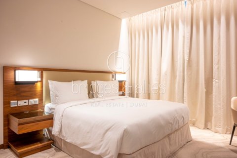 Apartment in The Hills, Dubai 3 bedrooms, 171.2 sq.m. № 20989 - photo 8
