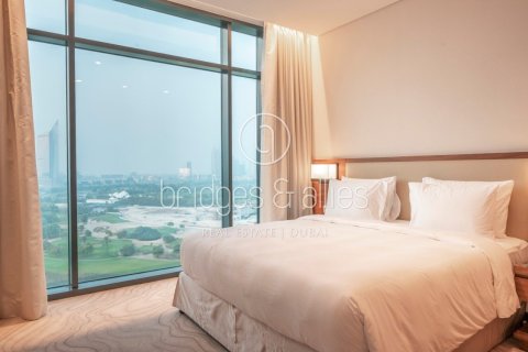 Apartment in The Hills, Dubai 3 bedrooms, 171.2 sq.m. № 20989 - photo 9