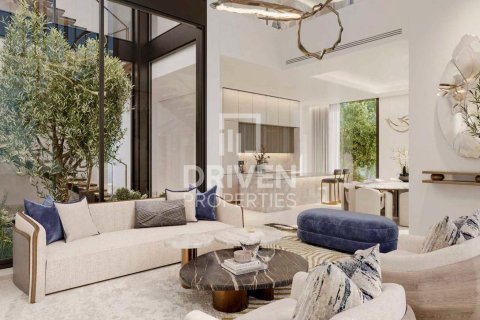 Villa in Nad Al Sheba 1, Nadd Al Sheba, Dubai 5 bedrooms, 581.2 sq.m. № 135859 - photo 9
