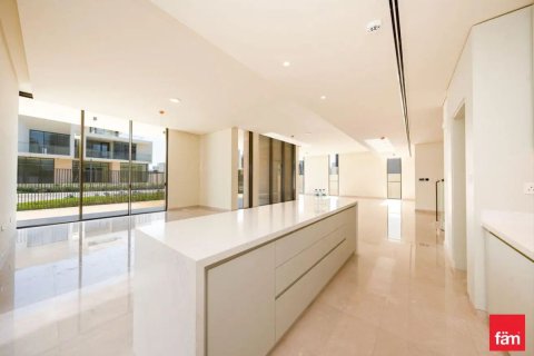 Villa in Dubai Hills Estate, Dubai 5 bedrooms, 662.2 sq.m. № 110585 - photo 13
