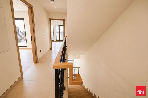 Townhouse in Dubai 5 bedrooms, 184 sq.m. № 110582 - photo 5