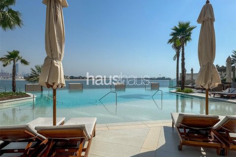 Apartment in Palm Jumeirah, Dubai 2 bedrooms, 126 sq.m. № 45014 - photo 1
