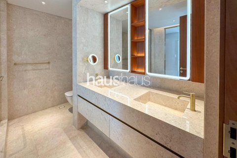 Apartment in Palm Jumeirah, Dubai 2 bedrooms, 126 sq.m. № 45014 - photo 11
