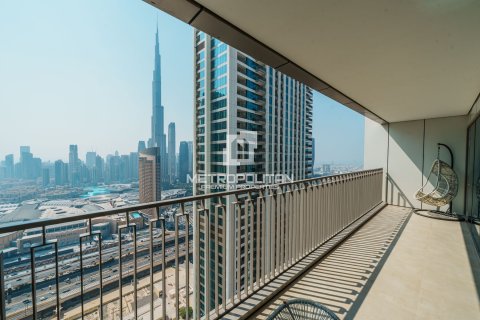 شقة في Downtown Views II, وسط مدينة دبي, دبي 3 غرف نوم, 159 م² رقم 73667 - صورة 1