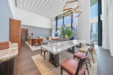 Купить квартиру в Dorchester Collection Dubai, Бизнес-Бэй, Дубай: 4 спальни, 579м², № 73668 - фото 1