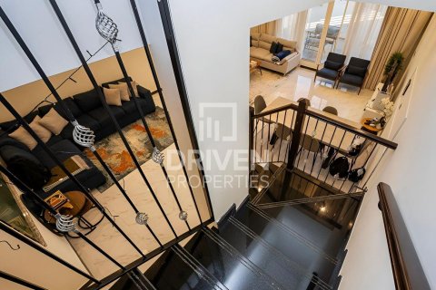 Townhouse in Jumeirah Village Triangle, Dubai 3 bedrooms, 168 sq.m. № 19298 - photo 7