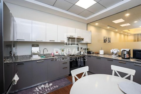 Townhouse in Jumeirah Village Triangle, Dubai 3 bedrooms, 168 sq.m. № 19298 - photo 9