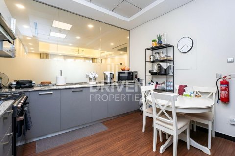 Townhouse in Jumeirah Village Triangle, Dubai 3 bedrooms, 168 sq.m. № 19298 - photo 14