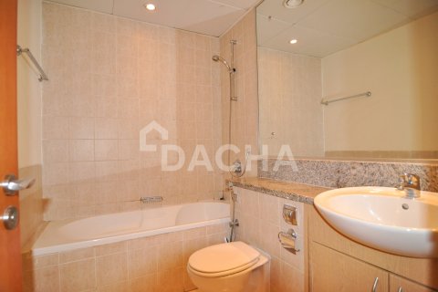 Apartment in Greens, Dubai 2 bedrooms, 150 sq.m. № 105208 - photo 10