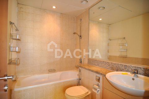 Apartment in Greens, Dubai 2 bedrooms, 150 sq.m. № 105208 - photo 13