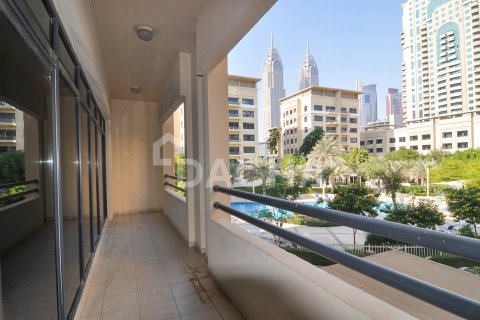 Apartment in Greens, Dubai 2 bedrooms, 150 sq.m. № 105208 - photo 7