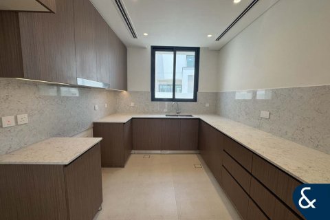 Villa in Caya, Arabian Ranches 3, Dubai 4 bedrooms, 381 sq.m. № 76550 - photo 9