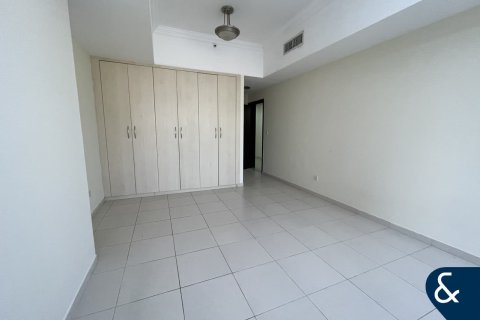 Apartment in Jumeirah Lake Towers, Dubai 3 bedrooms, 182 sq.m. № 76547 - photo 10