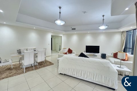 Apartment in Jumeirah Lake Towers, Dubai 3 bedrooms, 182 sq.m. № 76547 - photo 3