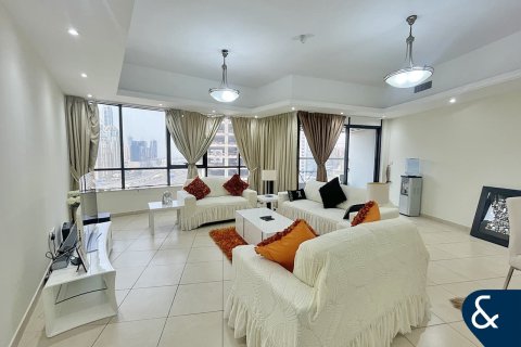Apartment in Jumeirah Lake Towers, Dubai 3 bedrooms, 182 sq.m. № 76547 - photo 1