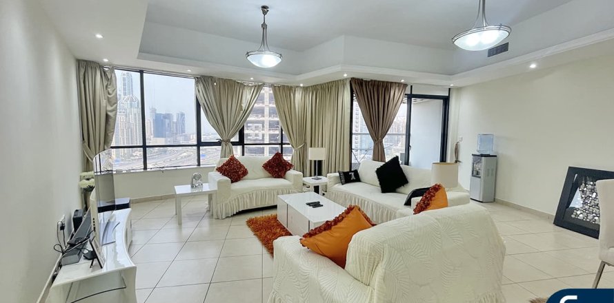 Apartment in Jumeirah Lake Towers, Dubai 3 bedrooms, 182 sq.m. № 76547