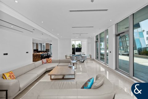 Apartment in Business Bay, Dubai 3 bedrooms, 484 sq.m. № 76546 - photo 8