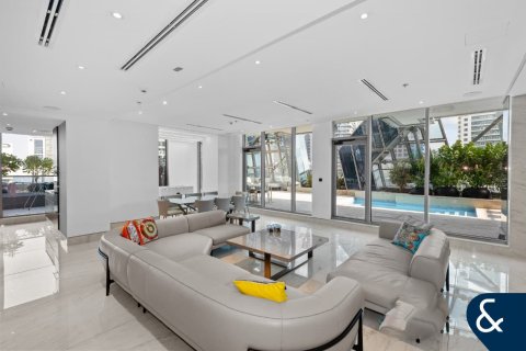 Apartment in Business Bay, Dubai 3 bedrooms, 484 sq.m. № 76546 - photo 4