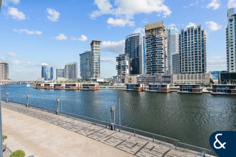 Apartment in Business Bay, Dubai 3 bedrooms, 484 sq.m. № 76546 - photo 24