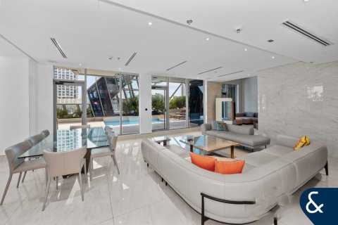 Apartment in Business Bay, Dubai 3 bedrooms, 484 sq.m. № 76546 - photo 1