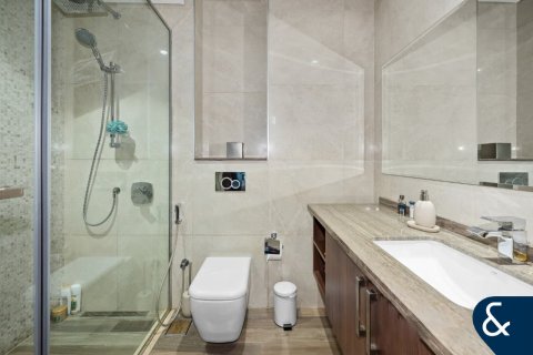 Apartment in Business Bay, Dubai 3 bedrooms, 484 sq.m. № 76546 - photo 17