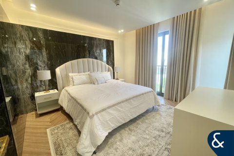 Villa in Jumeirah Golf Estates, Dubai 3 bedrooms, 162 sq.m. № 76535 - photo 10