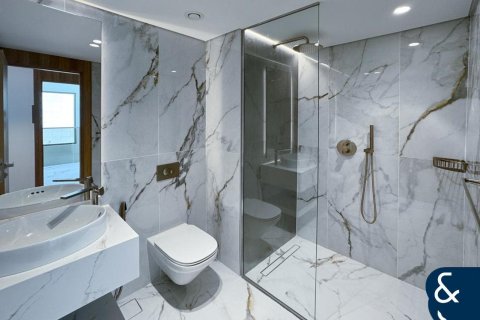 Villa in Jumeirah Golf Estates, Dubai 3 bedrooms, 162 sq.m. № 76535 - photo 16