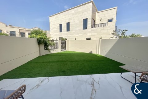 Villa in Jumeirah Golf Estates, Dubai 3 bedrooms, 162 sq.m. № 76535 - photo 2