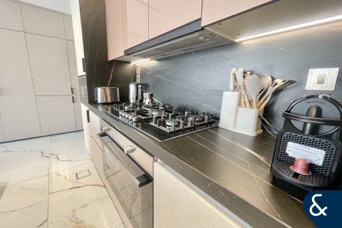 Villa in Jumeirah Golf Estates, Dubai 3 bedrooms, 162 sq.m. № 76535 - photo 8