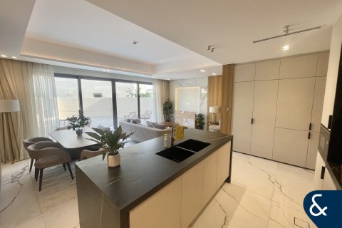 Villa in Jumeirah Golf Estates, Dubai 3 bedrooms, 162 sq.m. № 76535 - photo 7