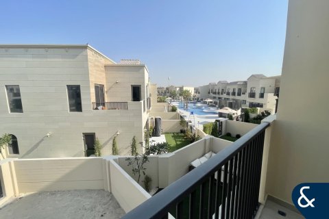 Villa in Jumeirah Golf Estates, Dubai 3 bedrooms, 162 sq.m. № 76535 - photo 19
