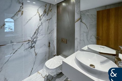 Villa in Jumeirah Golf Estates, Dubai 3 bedrooms, 162 sq.m. № 76535 - photo 11