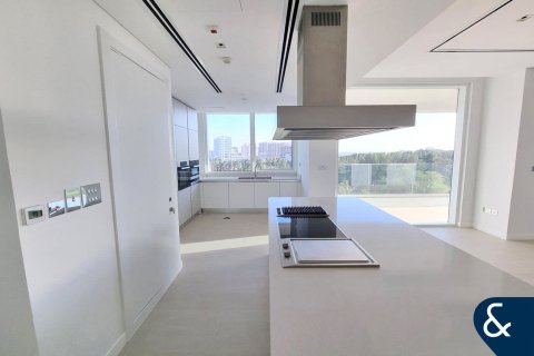 Apartment in SEVENTH HEAVEN in Al Barari, Dubai 3 bedrooms, 346 sq.m. № 99200 - photo 6