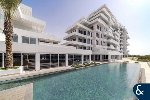 Apartment in SEVENTH HEAVEN in Al Barari, Dubai 3 bedrooms, 346 sq.m. № 99200
