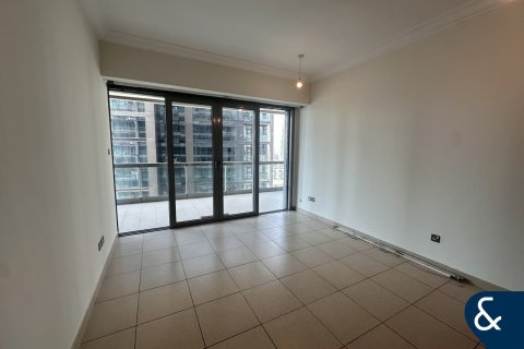 Apartment in 8 BOULEVARD WALK in Downtown Dubai (Downtown Burj Dubai), Dubai 2 bedrooms, 152 sq.m. № 99203 - photo 5