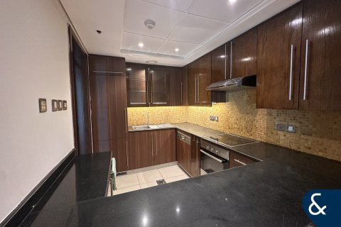 Apartment in 8 BOULEVARD WALK in Downtown Dubai (Downtown Burj Dubai), Dubai 2 bedrooms, 152 sq.m. № 99203 - photo 4