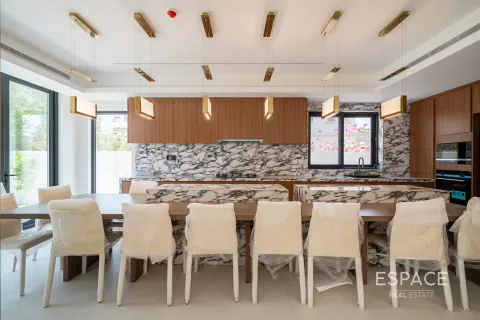 Villa en Jumeirah Village Triangle, Dubai, 5 dormitorios, 398 m², № 61934 - foto 5