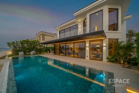Villa in Palm Jumeirah, Dubai 5 bedrooms, 594 sq.m. № 61931 - photo 13