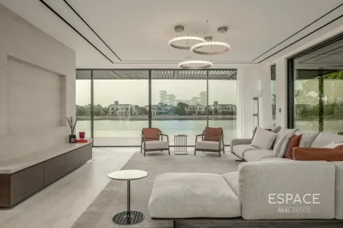 Villa in Palm Jumeirah, Dubai 5 bedrooms, 594 sq.m. № 61931 - photo 3