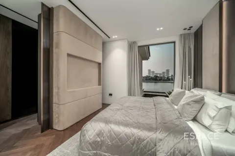 Villa in Palm Jumeirah, Dubai 5 bedrooms, 594 sq.m. № 61931 - photo 9