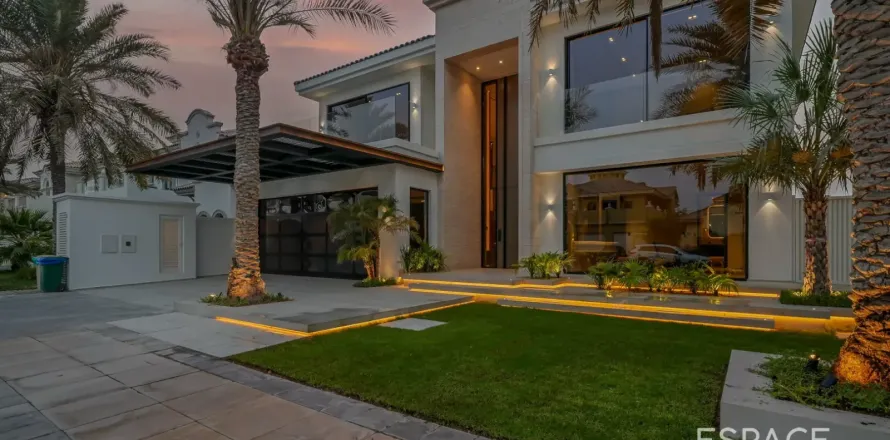 Villa in Palm Jumeirah, Dubai 5 bedrooms, 594 sq.m. № 61931