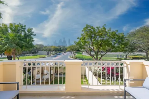 Villa en The Lakes, Dubai, 3 dormitorios, 234 m², № 61933 - foto 1