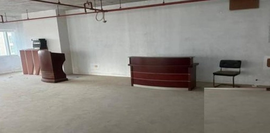 Bureau à Dubai, 86 m², № 83477