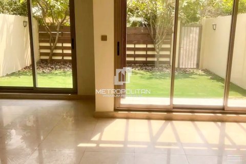 Снять в аренду таунхаус в Meydan, Дубай: 3 спальни, 235м², № 73902 - фото 11