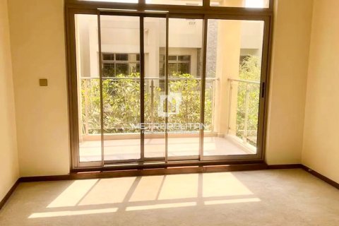 Снять в аренду таунхаус в Meydan, Дубай: 3 спальни, 235м², № 73902 - фото 9