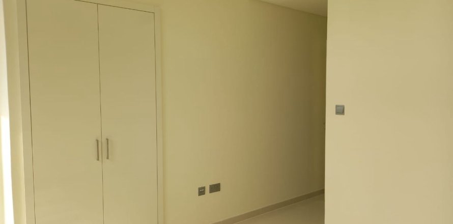 Townhouse in Dubai 3 bedrooms, 151.8 sq.m. № 95628