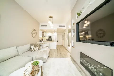 Apartment in Jumeirah Village Circle, Dubai 2 bedrooms, 106 sq.m. № 62908 - photo 10