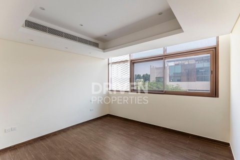 Villa in Meydan, Dubai 4 bedrooms, 290.79 sq.m. № 127049 - photo 13