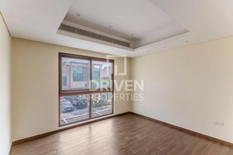 Villa in Meydan, Dubai 4 bedrooms, 290.79 sq.m. № 127049 - photo 10